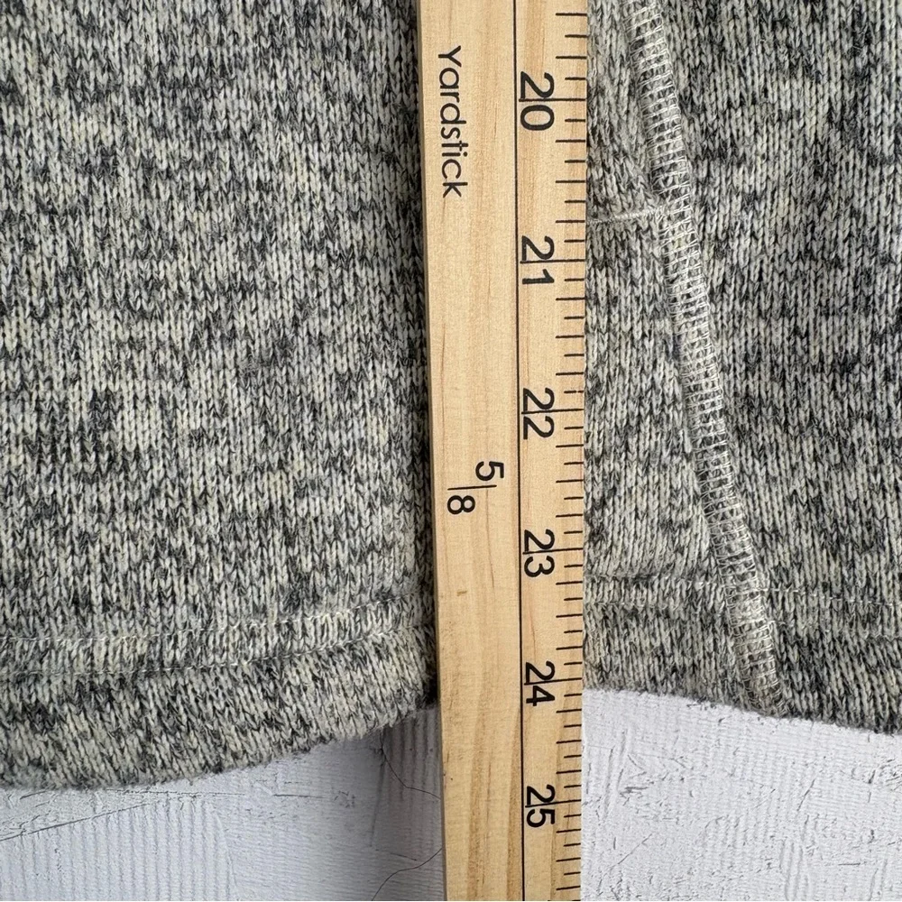 The North Face Women’s Small Light Gray Fleece Hooded Jacket / Zip Up Hoodie - Picture 10 of 10